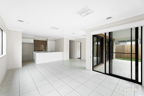 Property photo of 31 Orinoco Chase Werribee VIC 3030