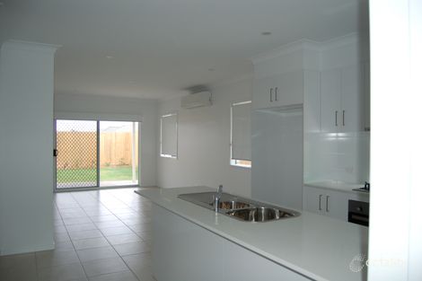 27 Mount Huntley St, Park Ridge, QLD 4125