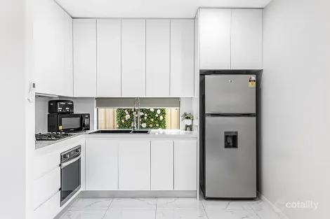 Property photo of 47 Diamond Crescent Bonnyrigg NSW 2177