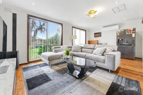 Property photo of 10 Bartley Place Springvale South VIC 3172