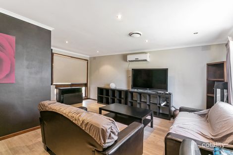 Property photo of 8 Twofold Close Dingley Village VIC 3172