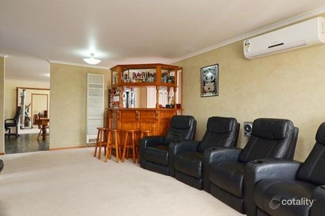 Property photo of 18 Comte Close Cranbourne West VIC 3977