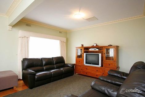 Property photo of 53 Cornwall Road Sunshine VIC 3020