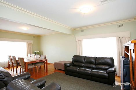 Property photo of 53 Cornwall Road Sunshine VIC 3020