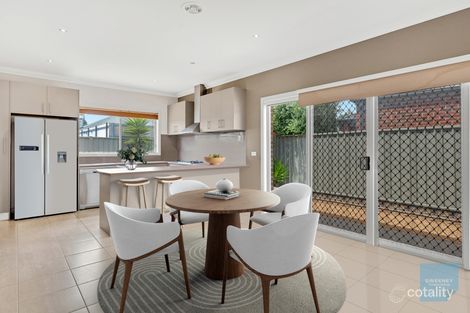 Property photo of 11 Rutherglen Way Caroline Springs VIC 3023