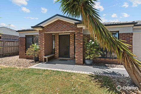 Property photo of 10 Trevino Way Cranbourne North VIC 3977