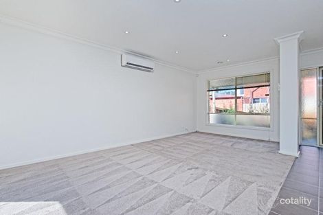 Property photo of 2 Bloxsidge Lane Mordialloc VIC 3195