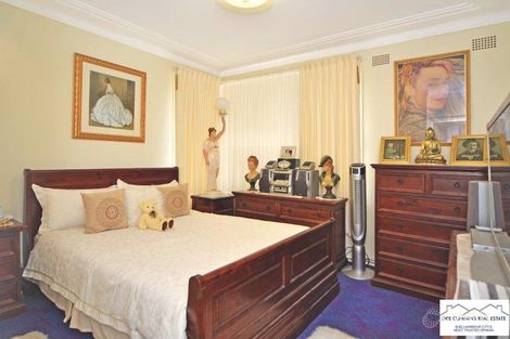 Property photo of 31 Matthews Crescent Port Kembla NSW 2505