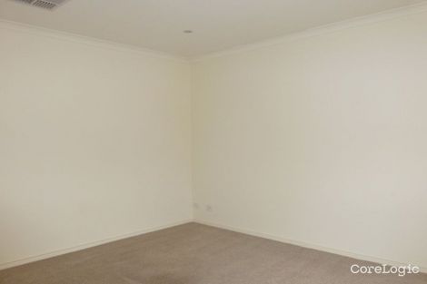 Property photo of 2/59 Oreilly Road Tarneit VIC 3029