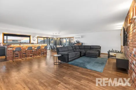 Property photo of 6 Coocook Place Gobbagombalin NSW 2650