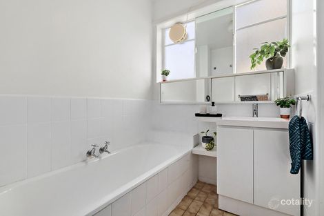 Property photo of 4/27 Wallace Avenue Toorak VIC 3142