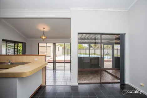 Property photo of 5 Hurrey Place Beechboro WA 6063