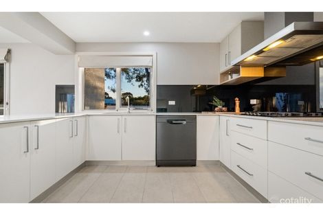 Property photo of 45 Gawler Crescent Deakin ACT 2600