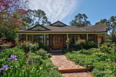 Property photo of 8 Byard Place Hahndorf SA 5245