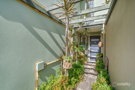 Property photo of 2/3 Swordgrass Court Kallangur QLD 4503