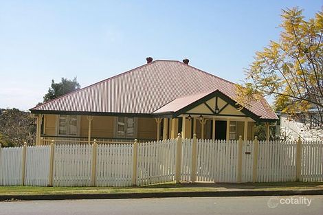 22 Windermere Rd, Hamilton, QLD 4007