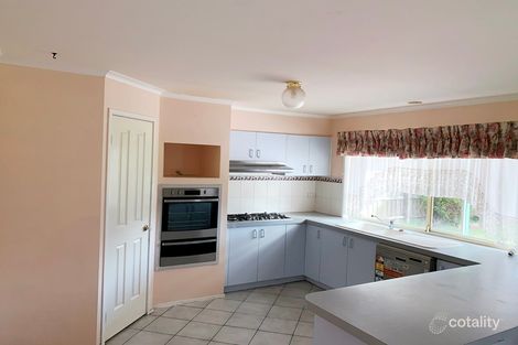 Property photo of 12 Rutherford Way Roxburgh Park VIC 3064