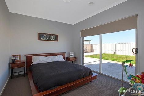 Property photo of 8 Audley Street Pakenham VIC 3810