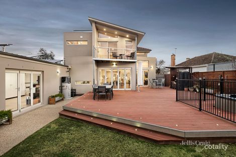 Property photo of 2 Brawn Avenue Lake Wendouree VIC 3350