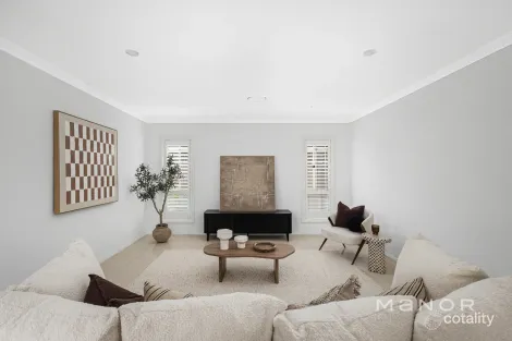 Property photo of 34 Hadley Circuit Beaumont Hills NSW 2155