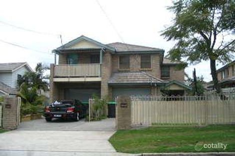 4 Peace Ave, Peakhurst Heights, NSW 2210