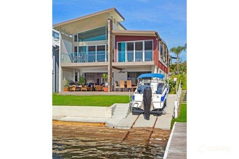 45 Sunshine Pde, Sunshine, NSW 2264