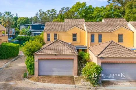 Property photo of 12/20 Continua Court Wattle Grove NSW 2173