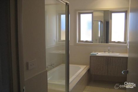 Property photo of 34 Hill Street Bentleigh East VIC 3165