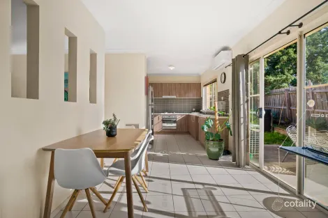 Property photo of 8A Melton Close Werribee VIC 3030