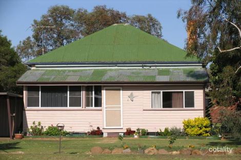 4 Factory St, Pittsworth, QLD 4356