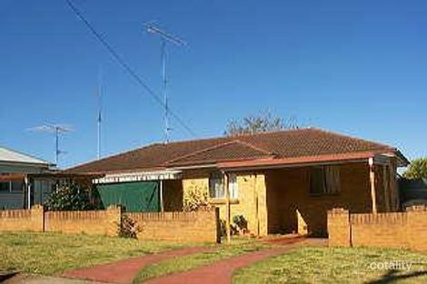 8 Ford St, Rockville, QLD 4350