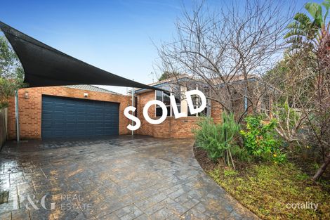 Property photo of 12 Amberly Park Drive Narre Warren South VIC 3805