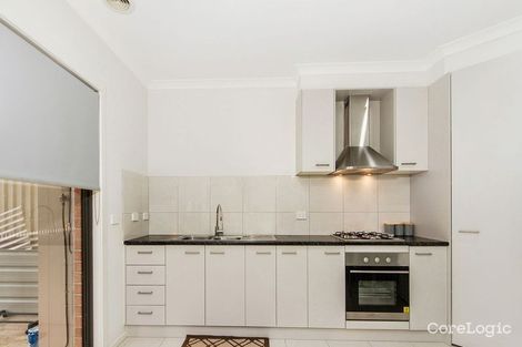 Property photo of 2/72 Vincent Avenue St Albans VIC 3021