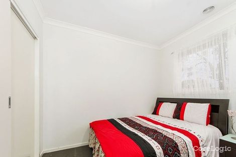 Property photo of 2/72 Vincent Avenue St Albans VIC 3021
