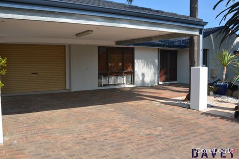 Property photo of 4 Sheen Court Kingsley WA 6026