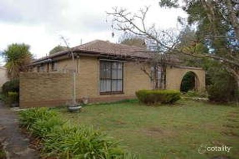 32 Forest St, Woodend, VIC 3442