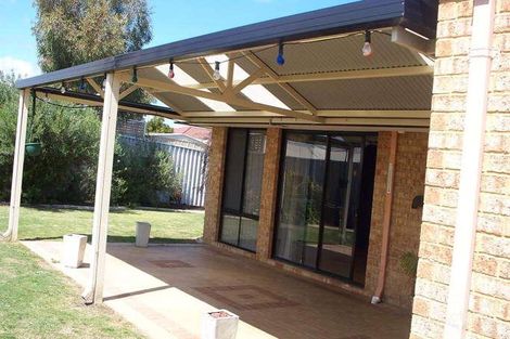 Property photo of 19 Shoalhaven Place Waikiki WA 6169