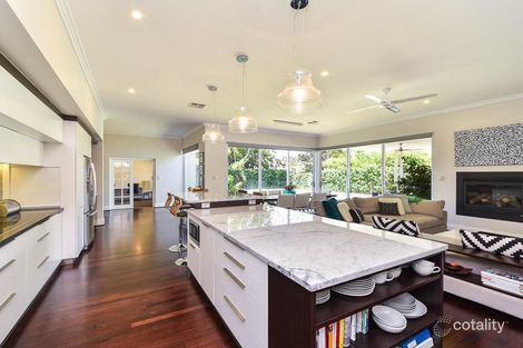 Property photo of 32 Boronia Avenue Nedlands WA 6009