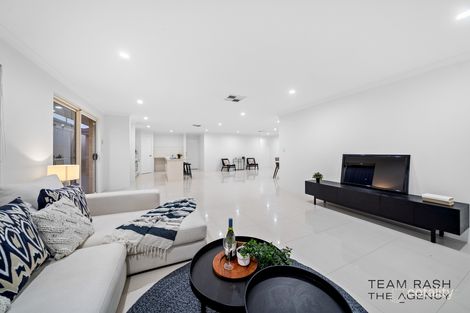 Property photo of 17 Ensign Drive Swan View WA 6056