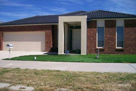 Property photo of 33 Bellfield Drive Craigieburn VIC 3064