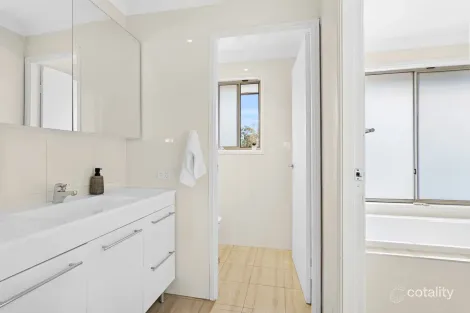 Property photo of 14 Willeroo Drive Windsor Downs NSW 2756