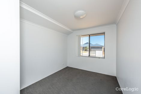 Property photo of 9 Beachcomber Hill Glenfield WA 6532