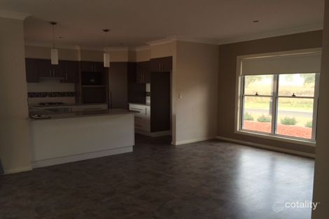 Property photo of 31A Durum Circuit Dubbo NSW 2830
