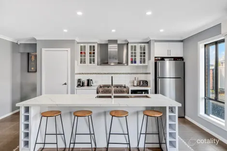 Property photo of 5 Borrowdale Road Harkness VIC 3337