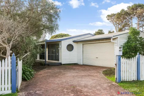 2 GOLDENSANDS RD, CAPE WOOLAMAI, VIC 3925