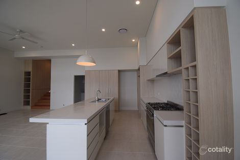 Property photo of 171 Harbour Boulevard Shell Cove NSW 2529