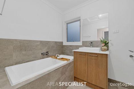 Property photo of 34 Babar Drive Officer VIC 3809