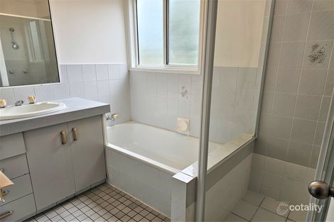 Property photo of 3/40 Billington Street Labrador QLD 4215