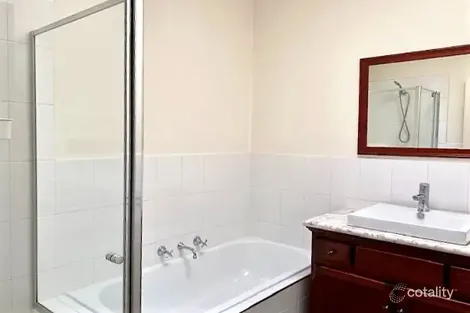 Property photo of 19 Isabella Street Parkdale VIC 3195