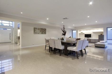 Property photo of 12 Greenock Avenue Como WA 6152